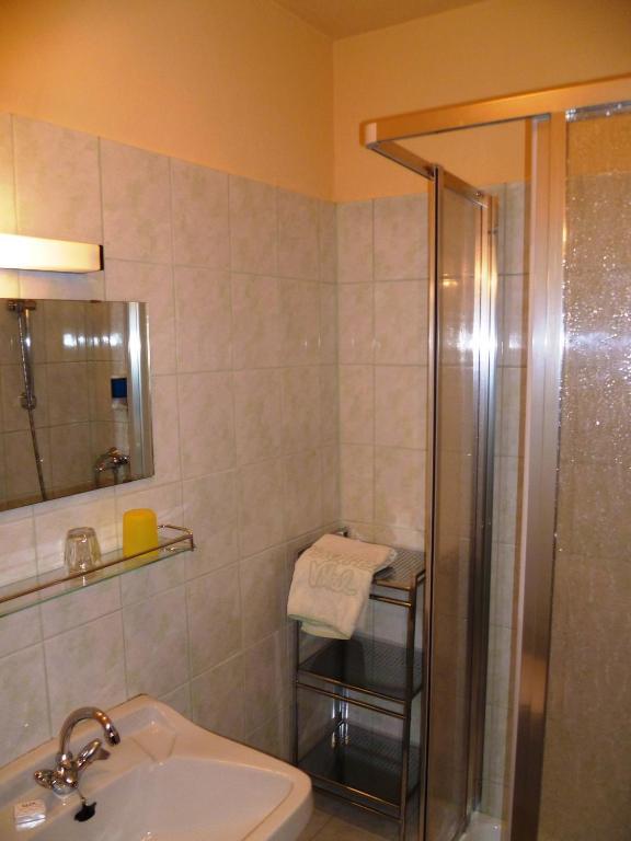 Hotel Vital Bad Bleiberg Rum bild